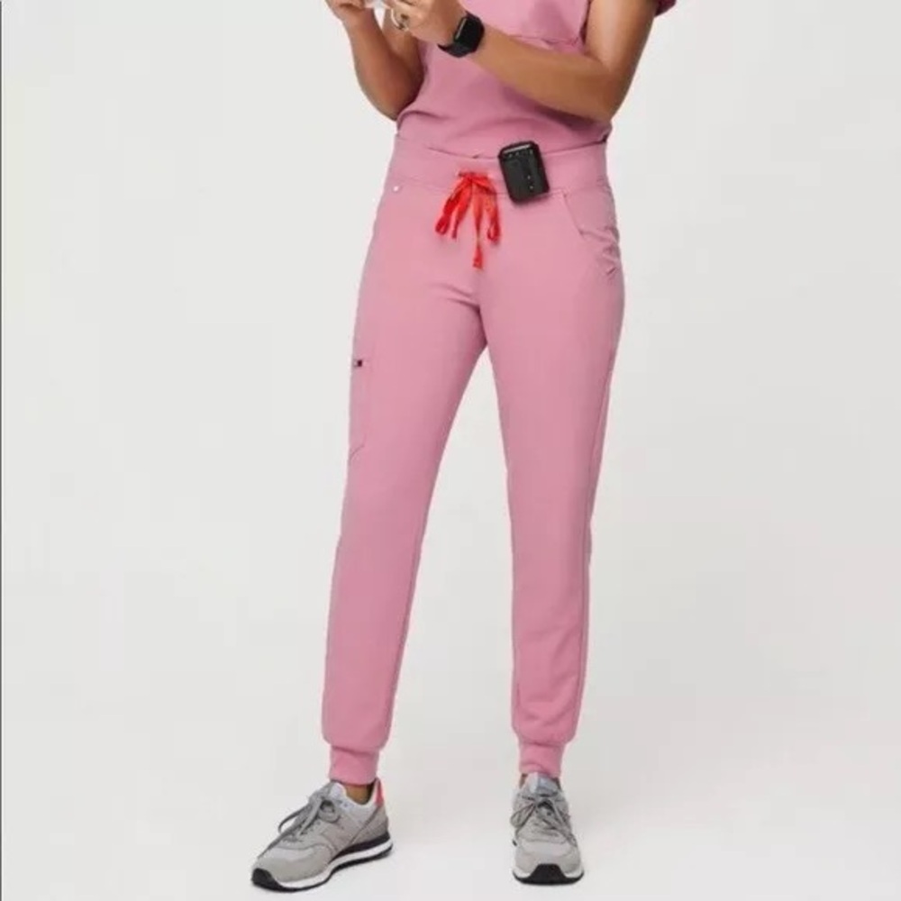 FIGS. Women’s scrub pants. joggers/ Zamora. Limited edition color, chalk pink.
